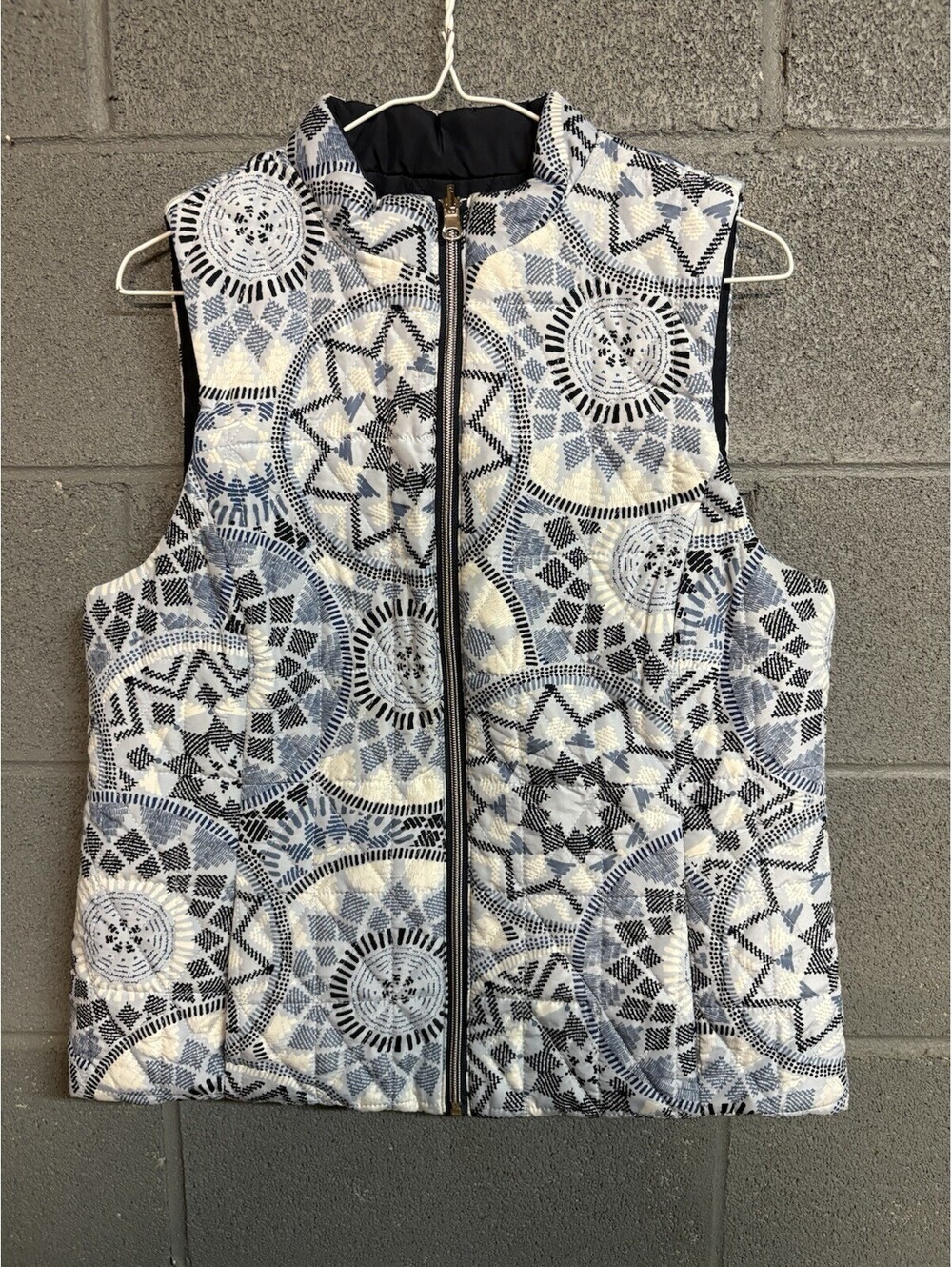 Ruby Rd Womens Blue & White Medallion Print Zip Front Quilted Vest
